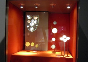 Royal mint visitors centre museum objects mounts for coin collections